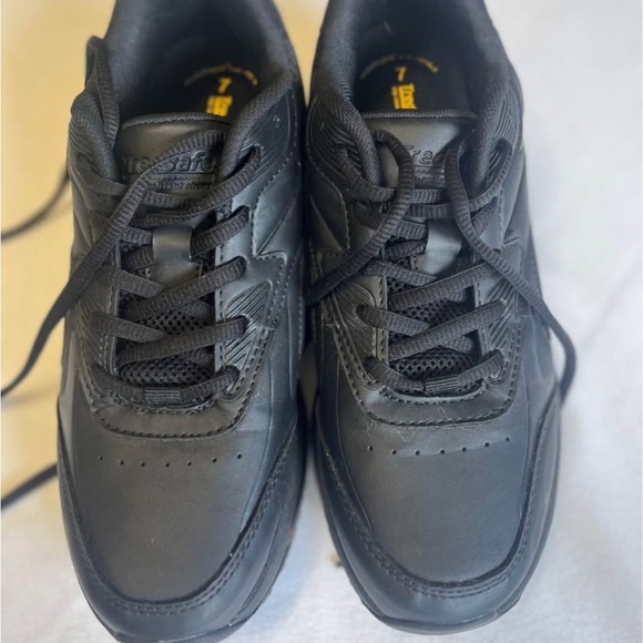 Tread safe work shoes - Picture 2 of 6